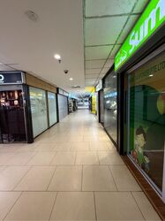 Lucky Plaza (D9), Shop House #561366791